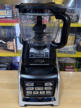 Ninja BL688C 30 Kitchen System Professional Blender 1500 Watts | Works Great